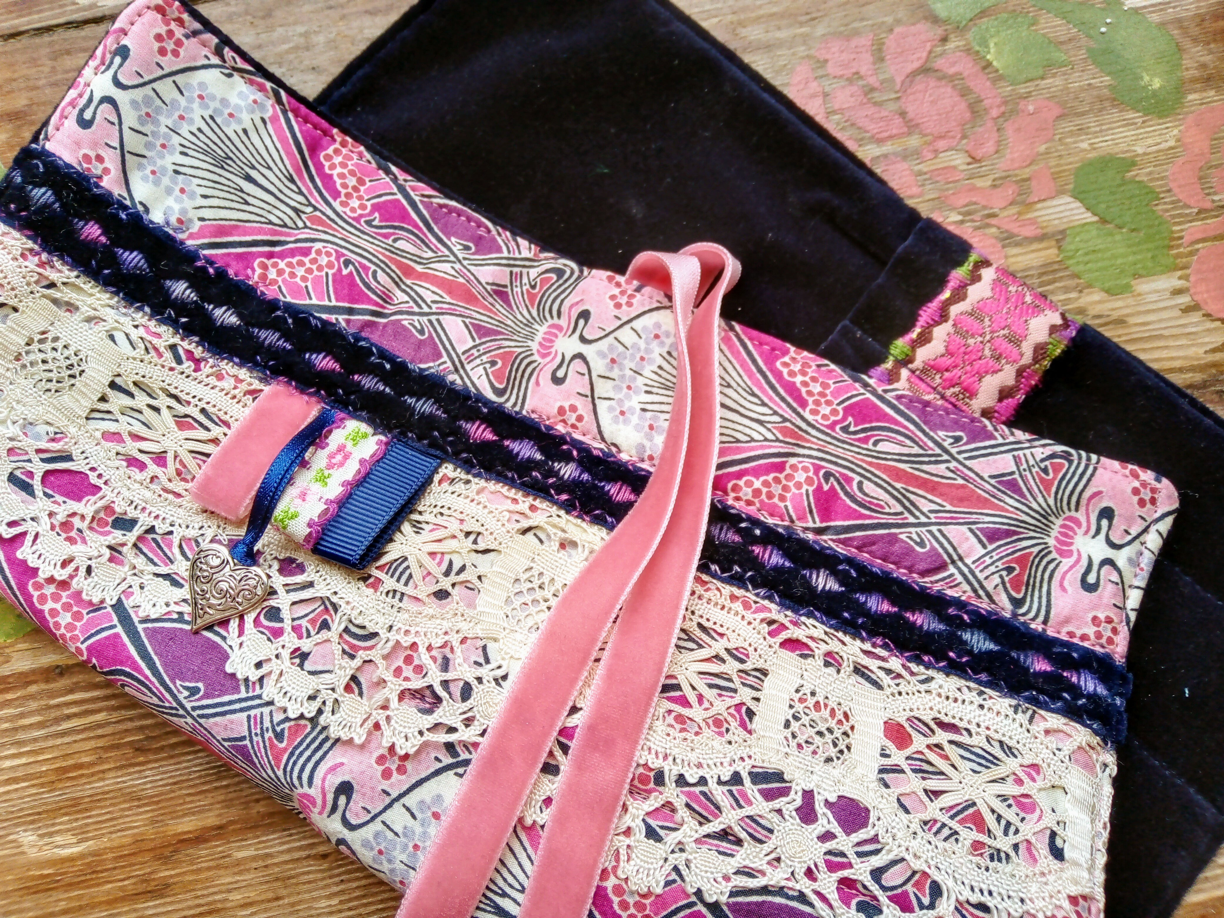 Liberty 'Ianthe ' Make up Brush Roll