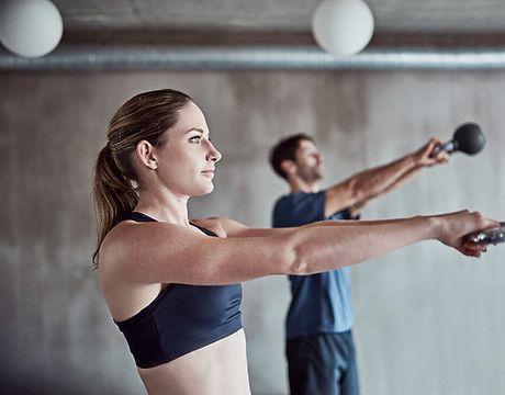 Séance d'entraînement kettlebell
