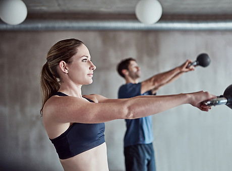Séance d'entraînement kettlebell