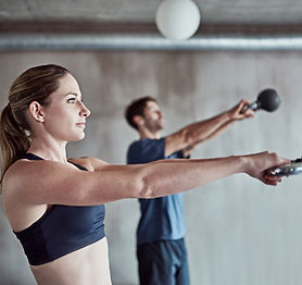 entrenamiento de pesas rusas
