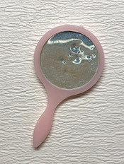 Mirror for Barbie or Skipper €1,-