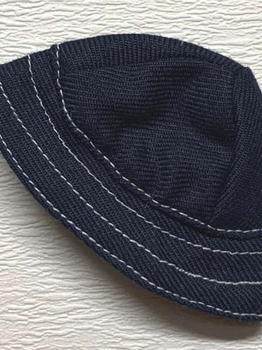 Skipper Hats 'n Hats navy duck hat €3,-