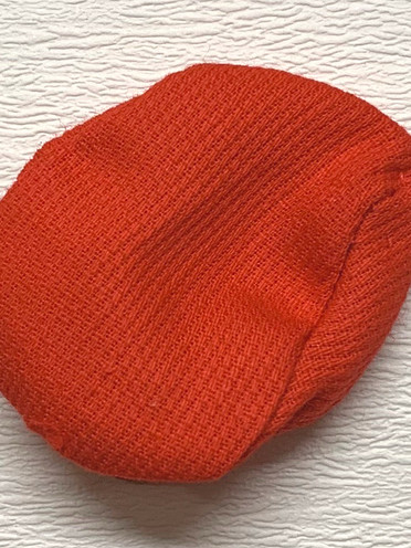 Ken red cap €3,-