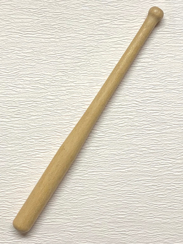 Wooden bat for Ken or Skipper €3,-