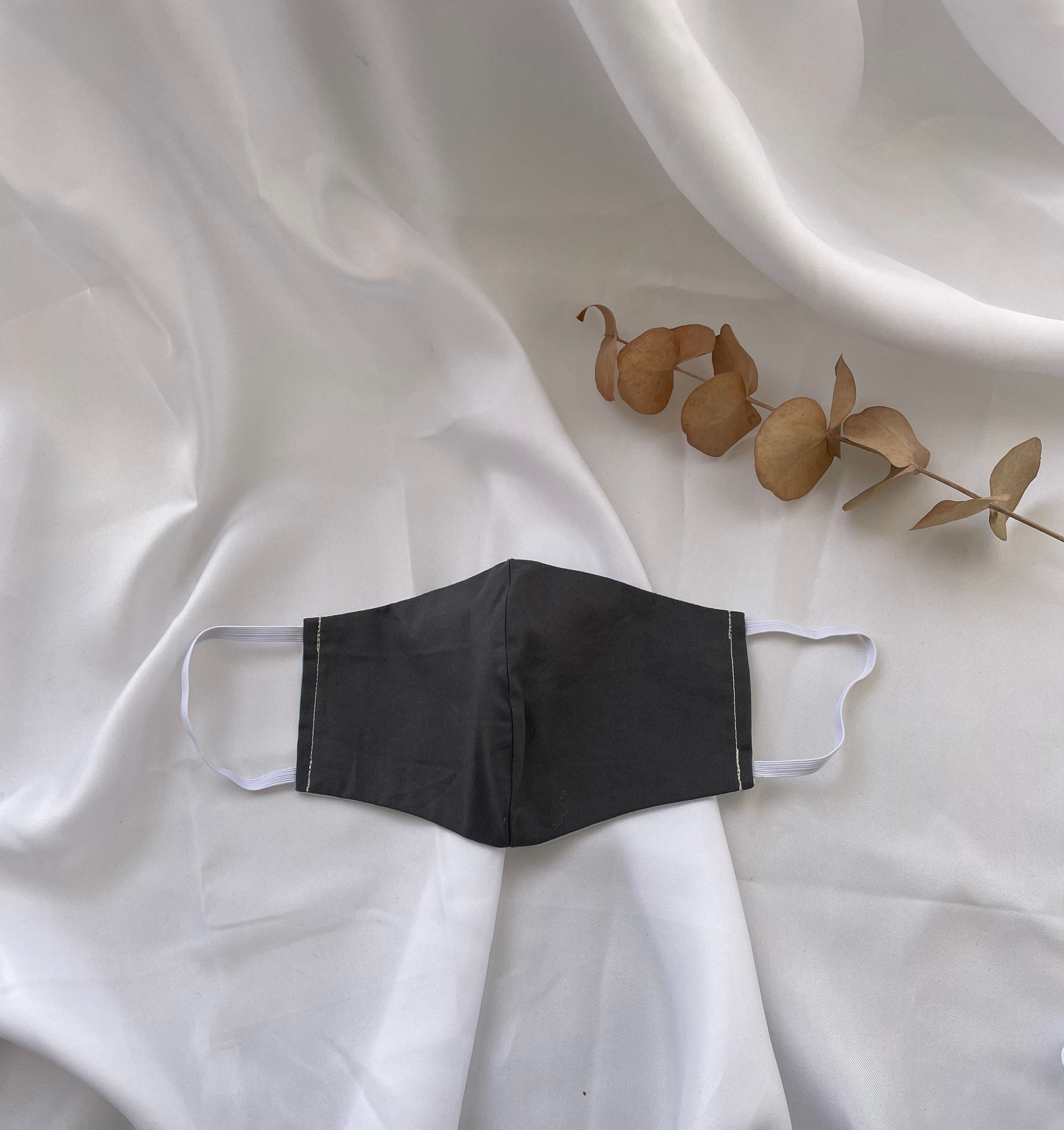 מסכה אפור כהה