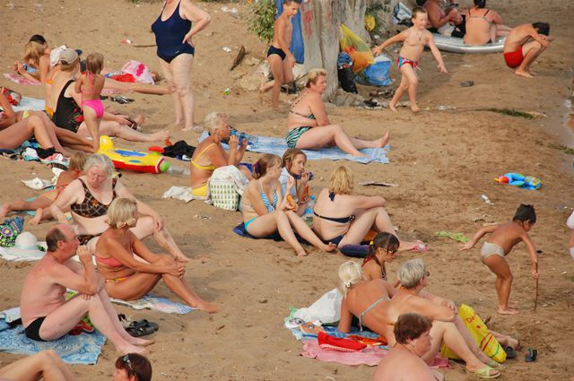 Питерские чиновники решили выжить нудистов с Финского залива