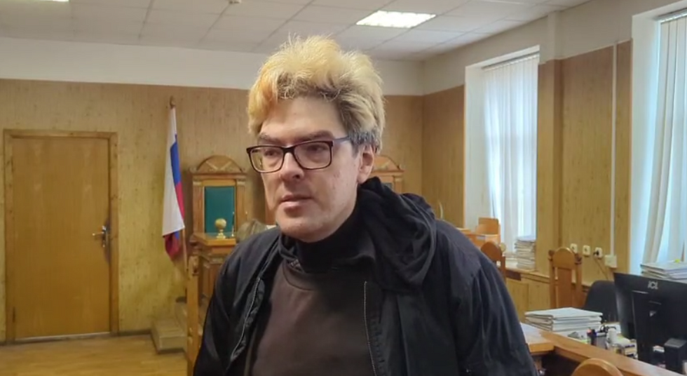 Лидера российских инцелов приговорили к трём годам колонии за связь с 15-летней