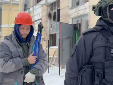 ОМОН устроил жесткую зачистку на элитной стройке в Питере