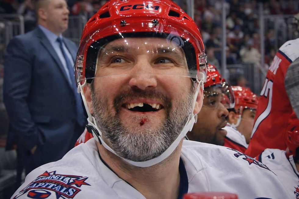 Овечкину разбили лицо и сломали зуб в матче с «Чикаго»