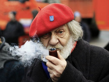 Умер поэт и переводчик Аркадий Штыпель, ему было 80 лет