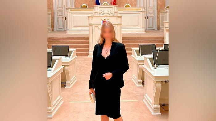 22-летнюю питерскую учительницу обвинили в изнасиловании учеников