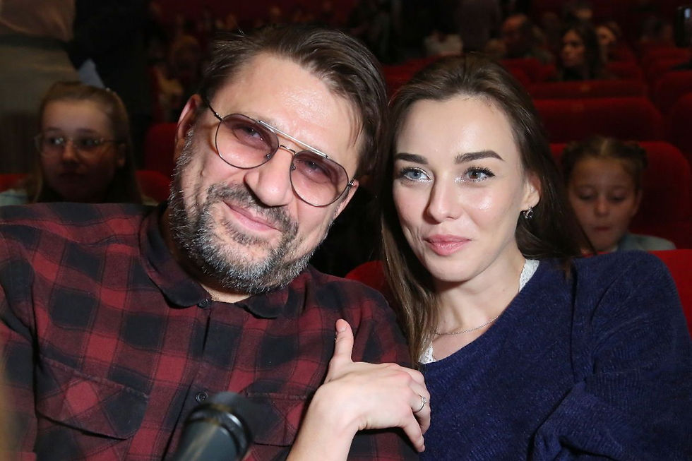 Жена актера Виктора Логинова обвинила его в избиениях и подала на развод