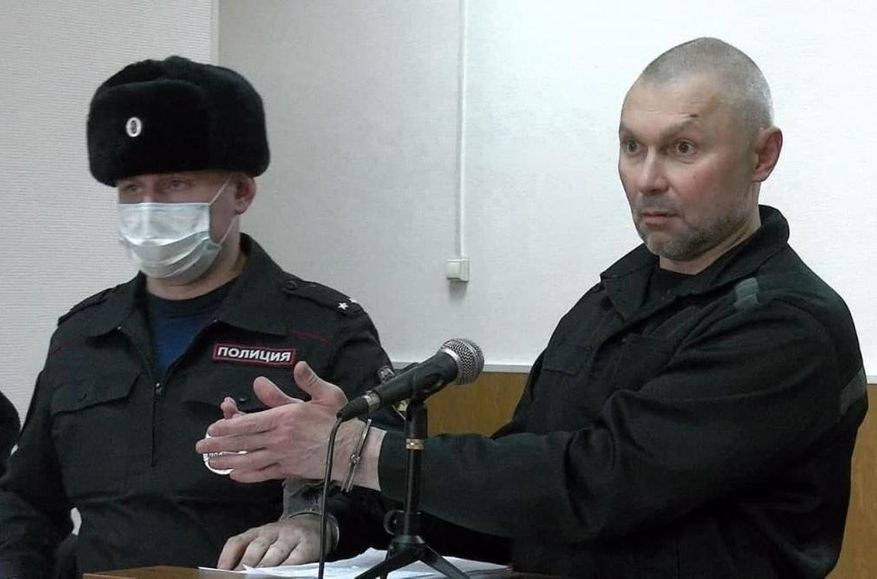 Лидер забайкальской ОПГ дезертировал с фронта. Уйти воевать ему помог депутат Гурулёв
