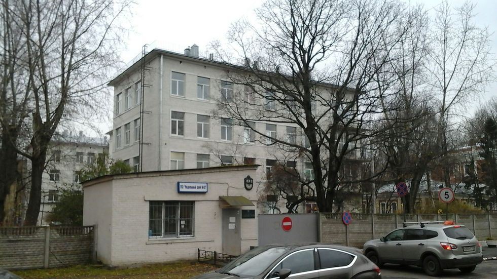 Петербуржцы собирают подписи против закрытия роддома на Костромской улице