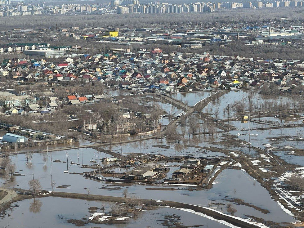 В Орске прорвало дамбу, идет эвакуация жителей.
