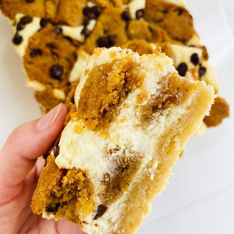 Keto Chocolate Chip Cookie Cheesecake Bars