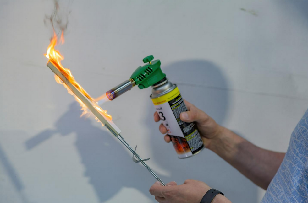 Bahan bangunan tahan api