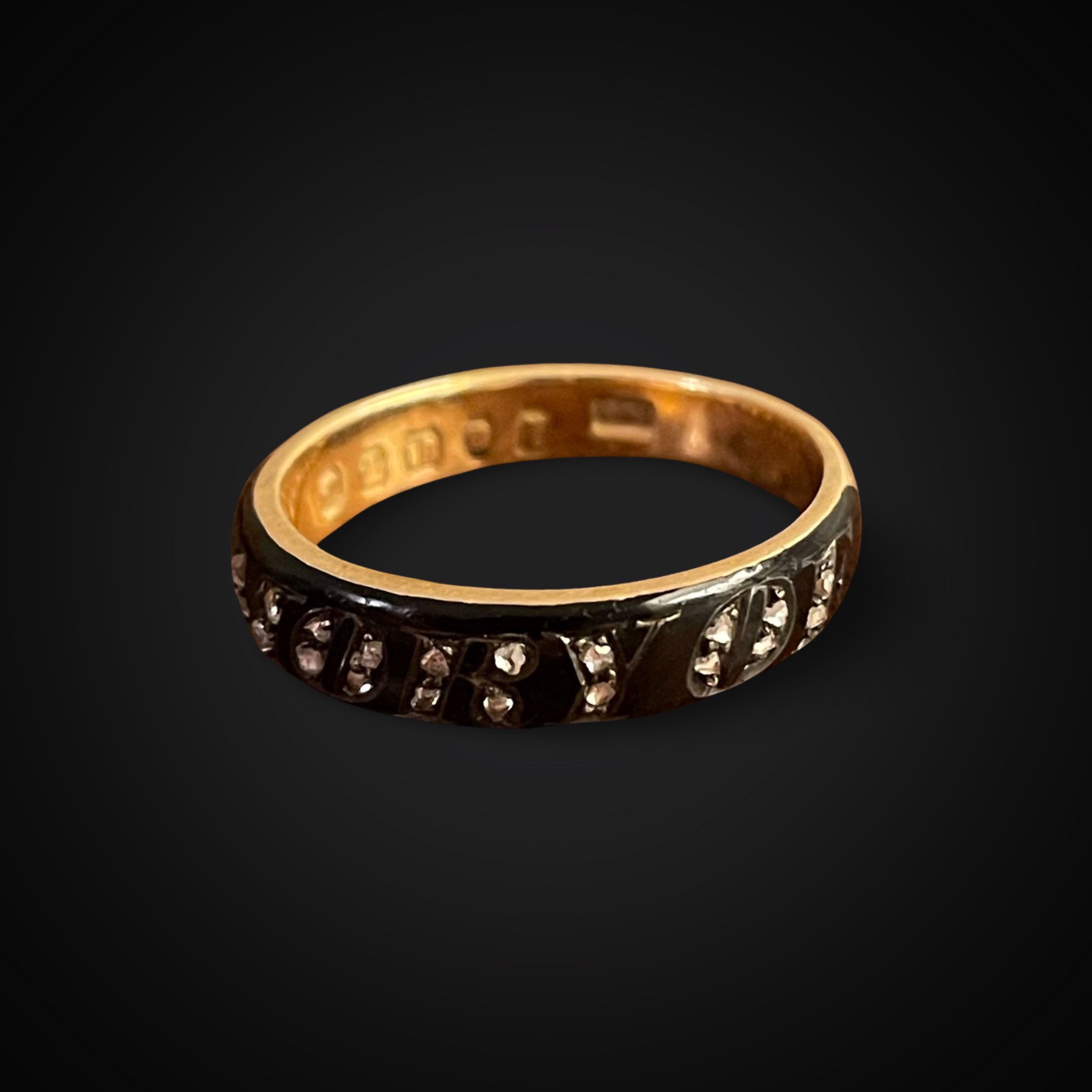 Victorian Diamond ‘In Memory Of’ Band