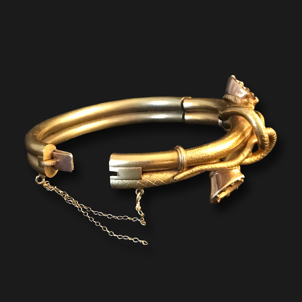 Thumbnail: Victorian 18 Carat Gold Horse Leg Bracelet