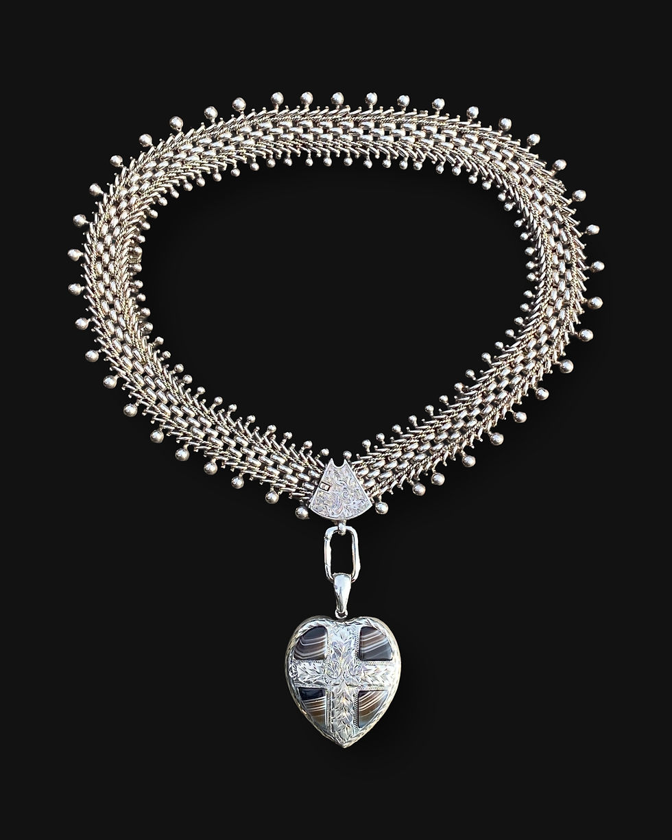 Thumbnail: Large Scale Victorian Silver And Agate Heart