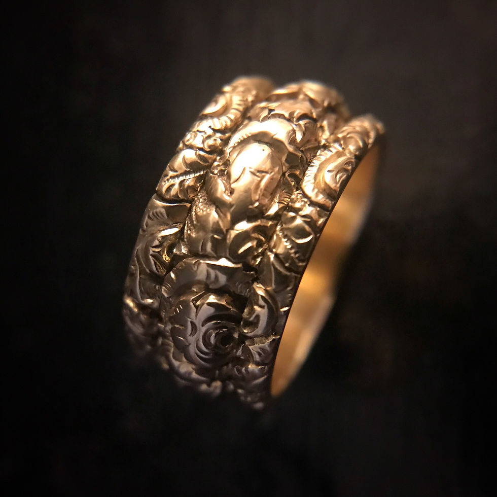 Thumbnail: Wide 15 Carat Gold Chased Georgian Band 