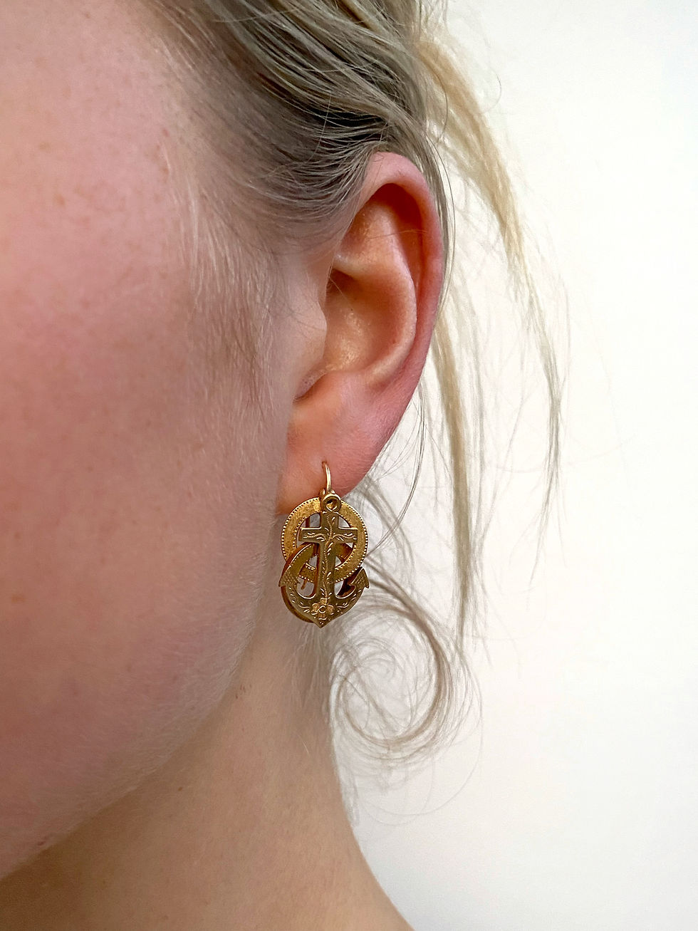 Thumbnail: Victorian 15 Carat Gold Anchor Earrings 