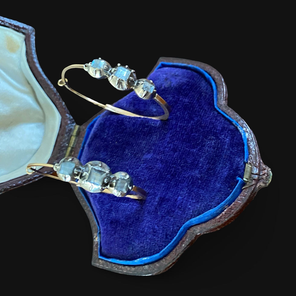 Thumbnail: Antique French Poissarde Earrings 