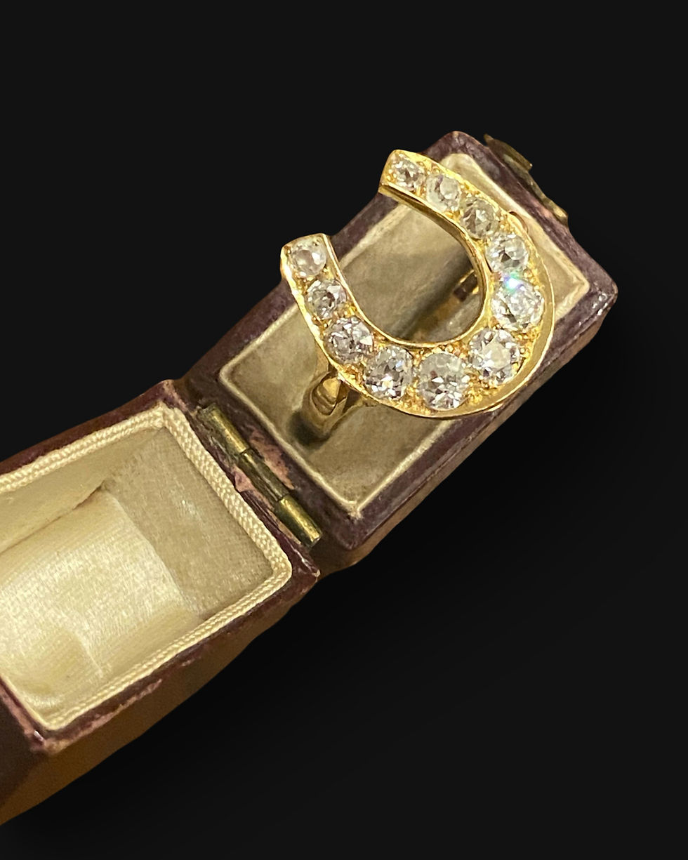 Thumbnail: 18 Carat Old Cut Diamond Horseshoe Ring 
