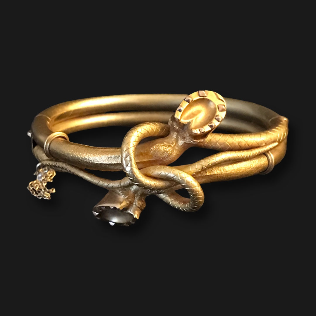 Victorian 18 Carat Gold Horse Leg Bracelet