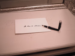 escritorio pasamanería primer plano con