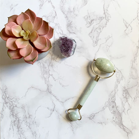 How to Properly Use a Jade Roller