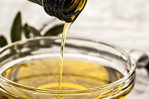Pouring oil