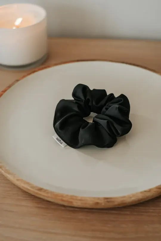 Chouchou - noir en satin