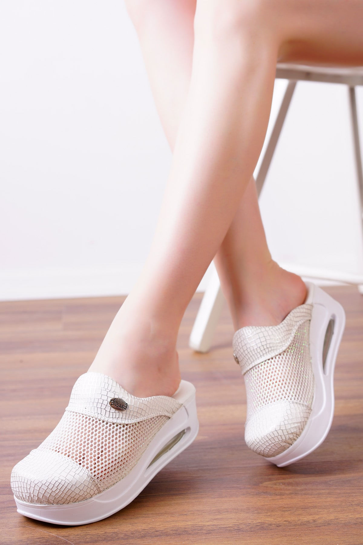 kadın sabo fileli terlik