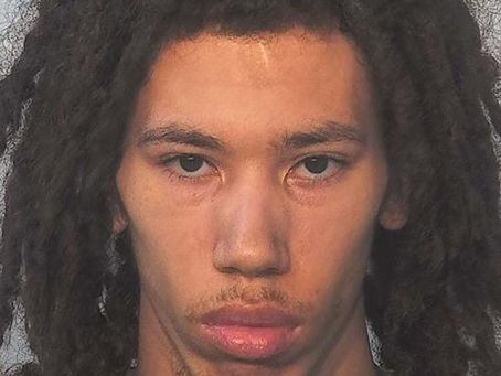 Teens beat another teen over phones, necklaces; guns are used