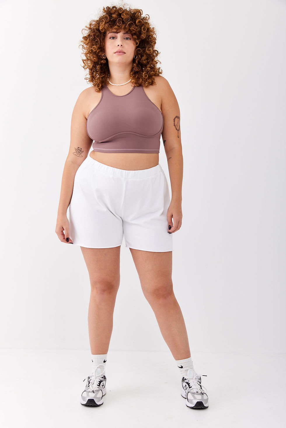 שורט בד לבן