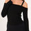 תמונה ממוזערת: חולצת off shoulder שחורה