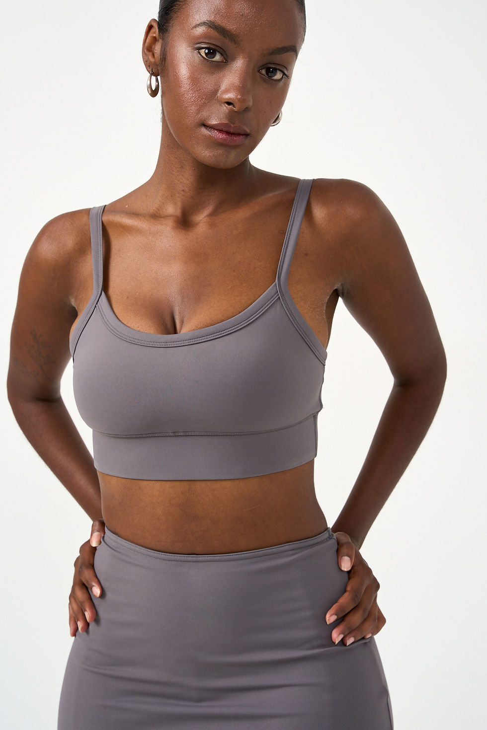 תמונה ממוזערת: טופ STAPLE אפור  רצועות דקות