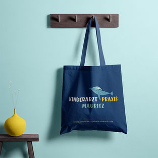 Langhenkeltasche im Corporate Design