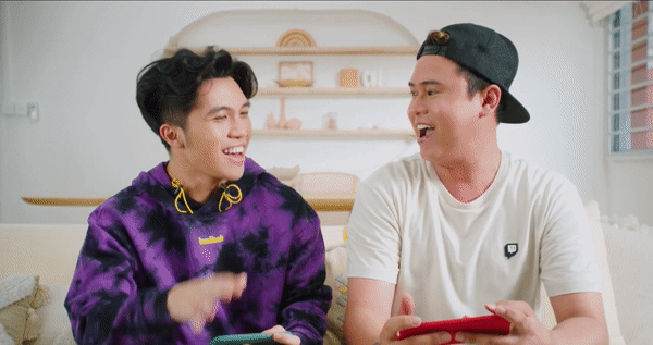 Gaming_Male_Duo_Mobile_Celebrating_Indonesia.gif