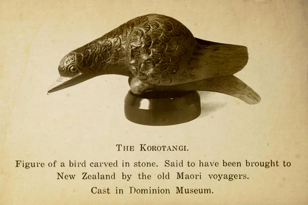 Bronze bird carving the Korotangi