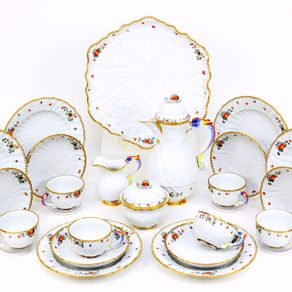 近日入荷予定 マイセンテーブルウェア最高峰 ブリュール伯爵献上品 スワンサービス 大型6名総21点フルサービス 超高額