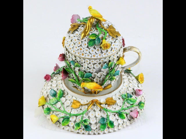 サムネイル： マイセン 王侯貴族 スノーボール カップ＆ソーサ 19世紀 美術館御用達作品