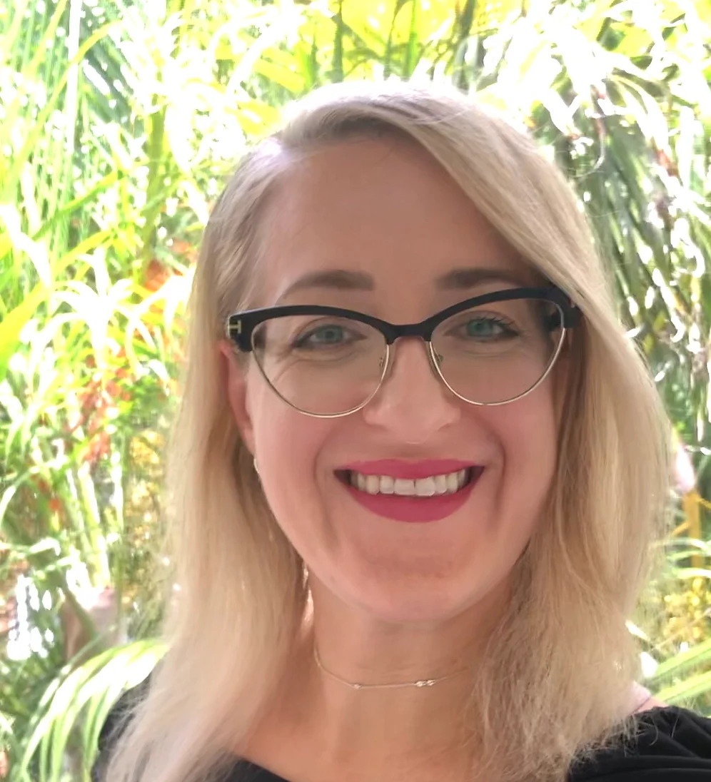 Dr Kayla Thayer psychologist.webp