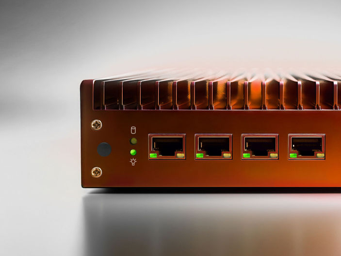 WANHUBX Box – kompakte Netzwerk-Appliance für sichere IT-Vernetzung und professionelles Videomanagement