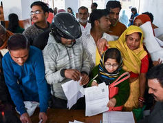 বৃহস্পতিবার বিকেল ৫ টার মধ্যে যে সমস্ত নথি কমিশনের পোর্টালে আপলোড করা হয়নি, সেগুলি বিচারবিভাগীয় আধিকারিকদের দিতে হবে