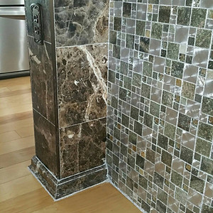 quartz-marble counter, glass grout