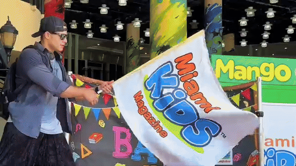 BacktoSchoolAfterSchoolFairMiamiKidsMagazine-ezgif.com-video-to-gif-converter.gif