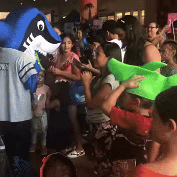 BackToSchoolEvent2019ShopsatSunsetPlaceMiamiKidsMagazine-ezgif.com-video-to-gif-converter.