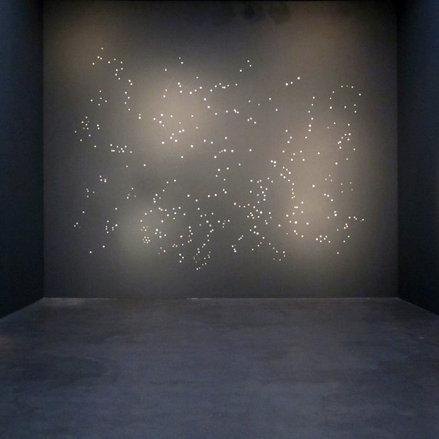 倪有鱼 《银河》 2011瑞士卢塞恩美术馆展览现场调.jpg
